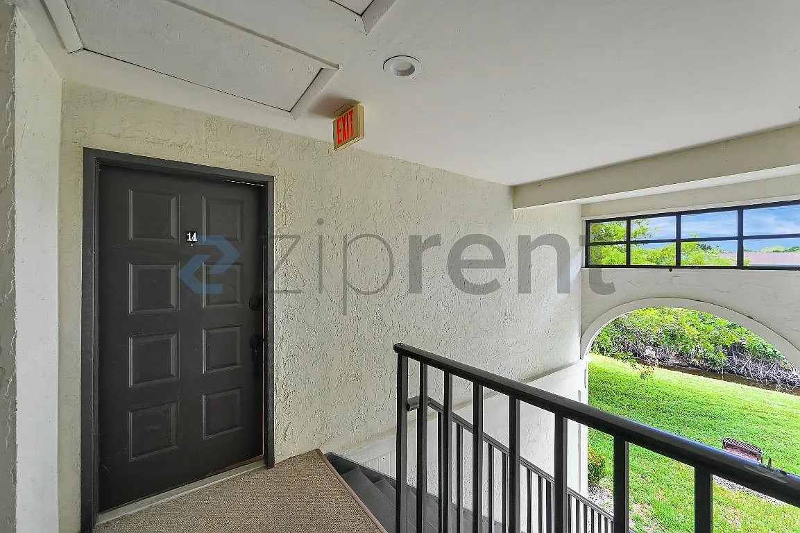 2 bed, 1000 sqft, $1,445 — Photo 2