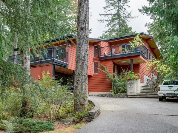 4482 Emily Carr Dr, Saanich, BC V8X 2N6