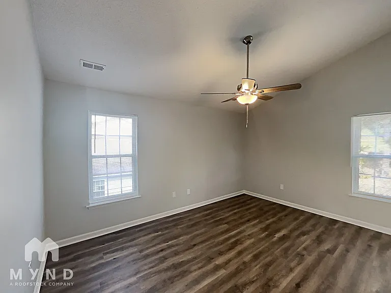 6 Yorkfield Ct — Photo 14