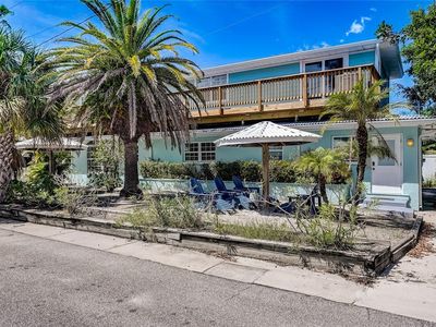 104 29th St #3, Holmes Beach, FL, 34217