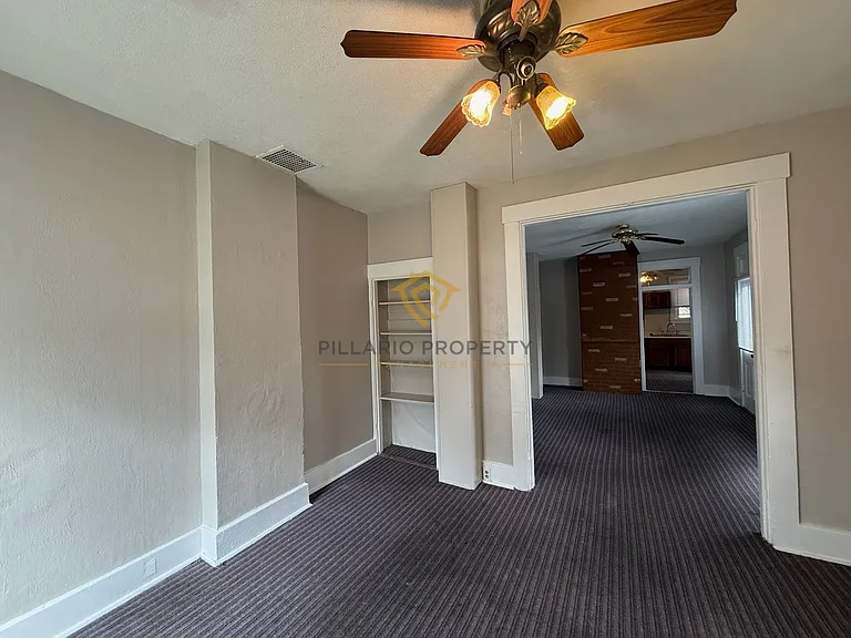 209-211 N 16th St — Photo 4