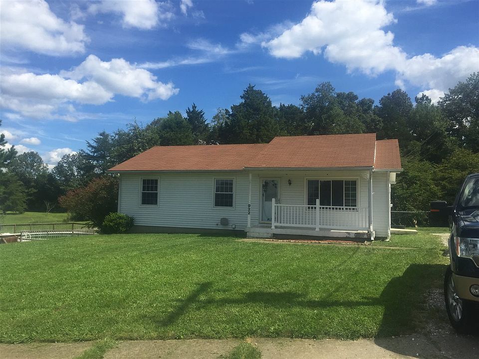 1st image of 922 Woods Hollow Dr