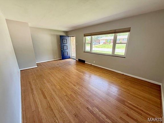 4th image of 9338 Arban Dr