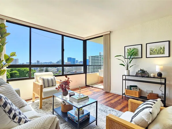 1054 Green St APT 607, Honolulu, HI 96822
