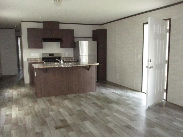 Pavilion Estates — Photo 37