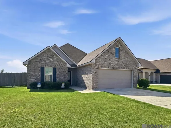 8880 Providence Dr, Denham Springs, LA 70726