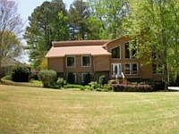 2nd image of 2713 Innsbruck Ln