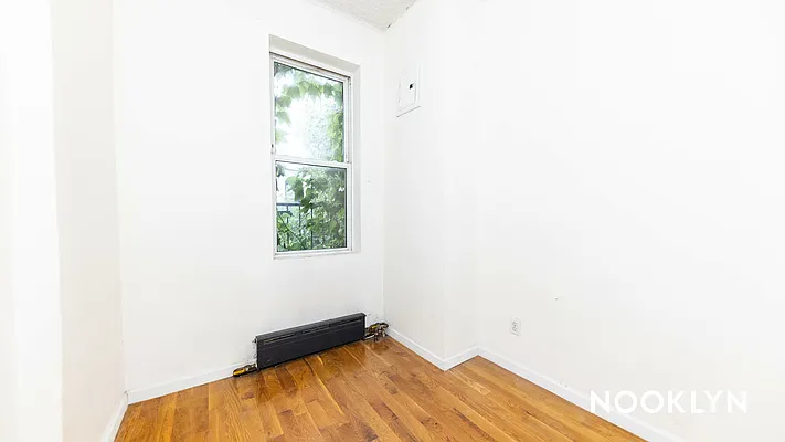 Rented by Nooklyn NYC LLC | media 17