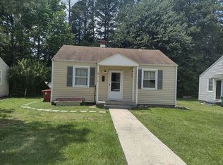 1912 Wakefield Ave, Colonial Heights, VA 23834