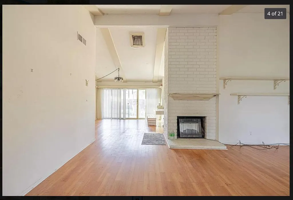 1108 Valiant St — Photo 2