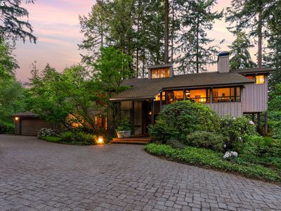 1329 S Palatine Hill Rd, Portland, OR, 97219