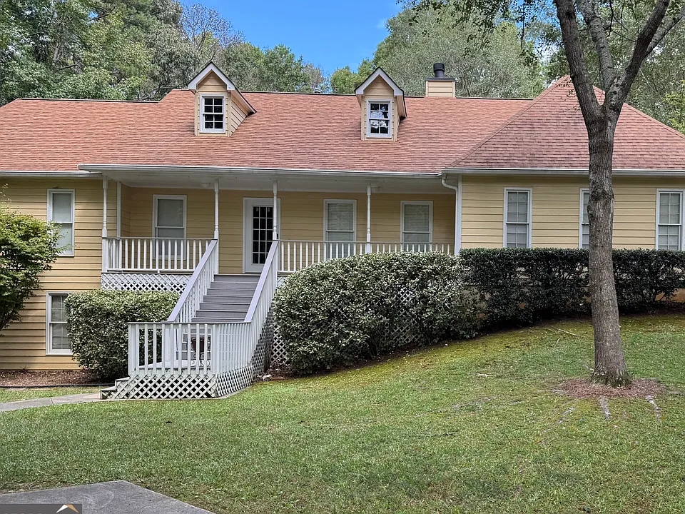 345 Little Creek Dr