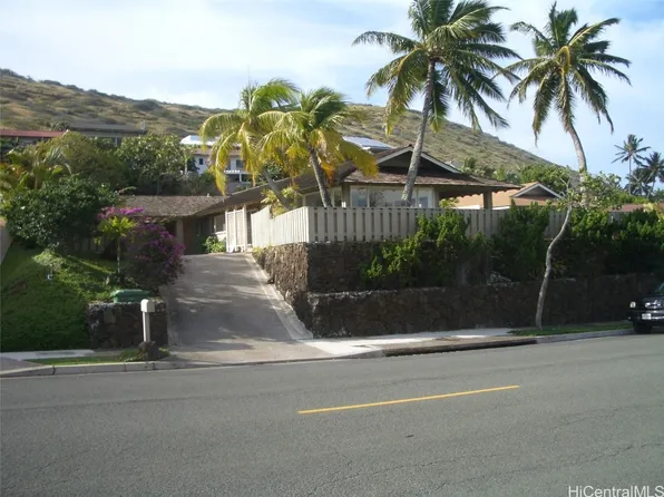 131 Nawiliwili St, Honolulu, HI 96825