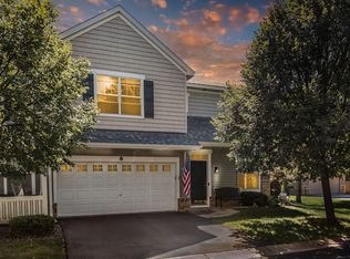 3001 Chamberlain St N #1, Maplewood, MN 55109