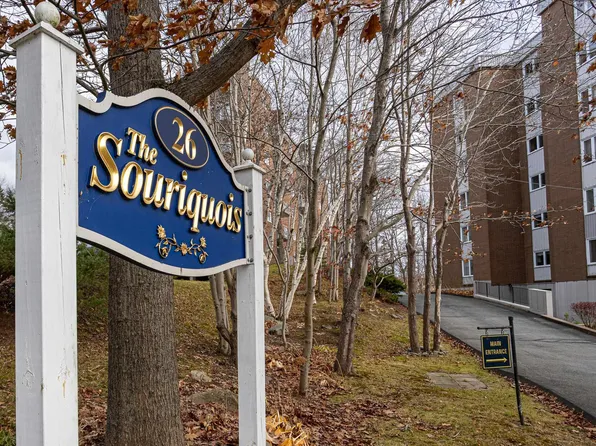 26 Brookdale Cres #107, Halifax, NS B3A 2R5