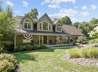 595 Old Post Rd, New Paltz, NY 12561