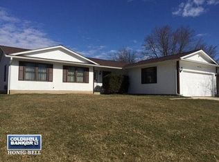 1130 Cumberland Rd, Aurora, IL 60504