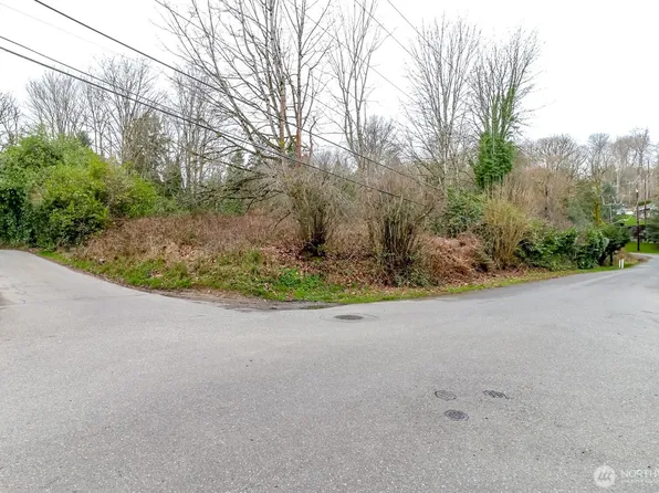 12613 35th Avenue S, Tukwila, WA 98168