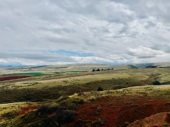 N Canyon View Dr, Thermopolis, WY 82443