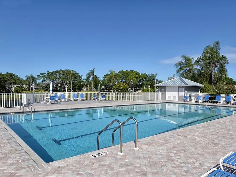923 Sandpiper Cir #923 — Photo 35