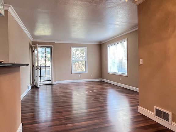 2nd image of 854 Printempo Pl