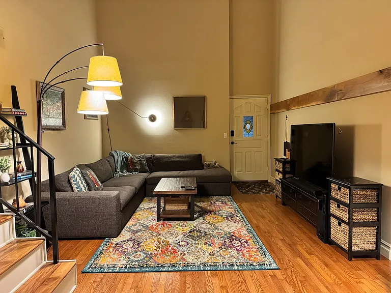 12930 Valleyheart Dr #9 — Photo 2