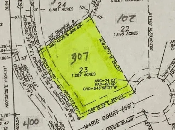 307 Louieville Ct, Galena, IL 61036