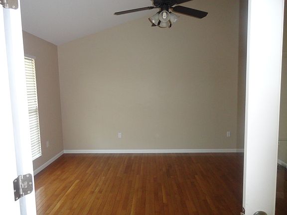 Office/formal living room