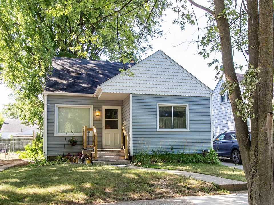 2nd image of 3929 Herrick St