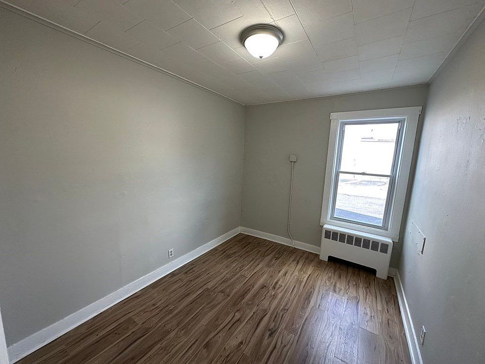 197 Rodman St Apartments Fall River, MA Zillow