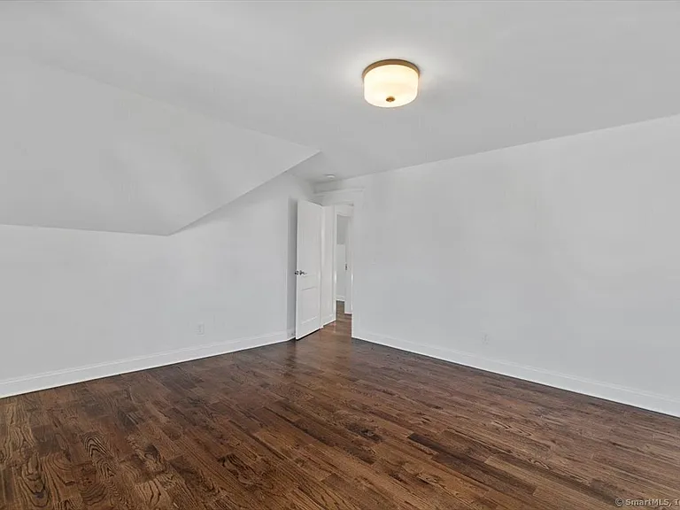 954 Elm St #3 — Photo 12