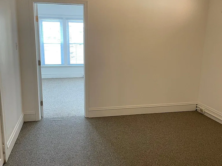 31 N Front St — Photo 5