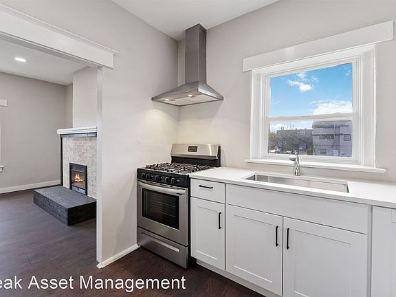 3rd image of 104 N Killingsworth St #4
