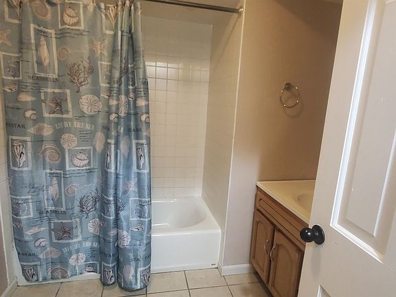 5th image of 310 Solida Rd