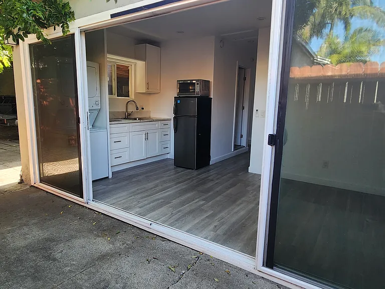 6231 Haas Ave — Photo 9