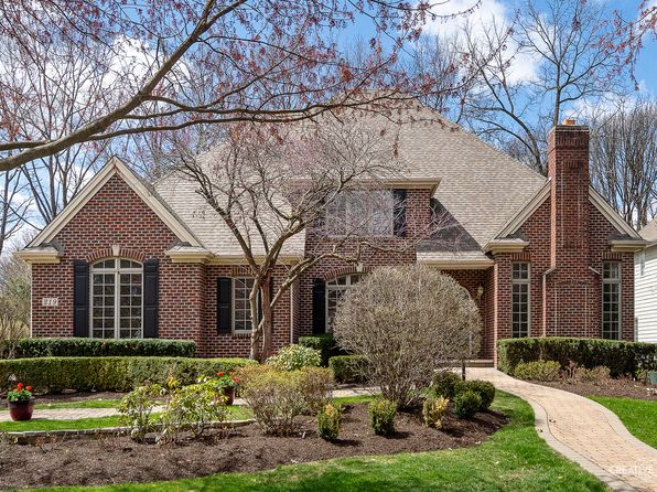 219 Fiala Woods Ct, Naperville, IL 60565