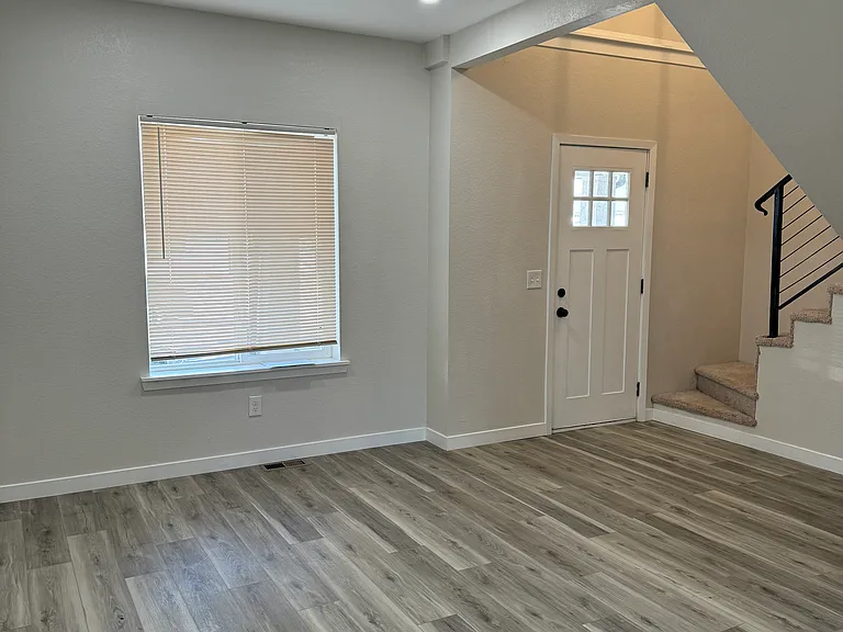 4430 Columbine St — Photo 9