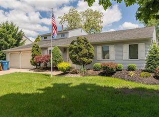 50 Wintergreen Ave E, Edison, NJ