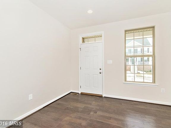 2nd image of 1404 Hope Farm Ct