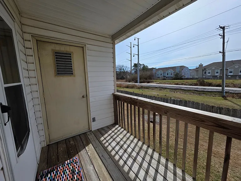 4226 Beasley Ct — Photo 15