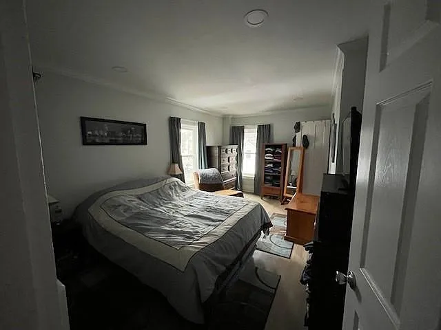 10-12 Elm St — Photo 9
