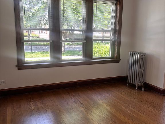 2nd image of 2345 N Newcastle Ave #1