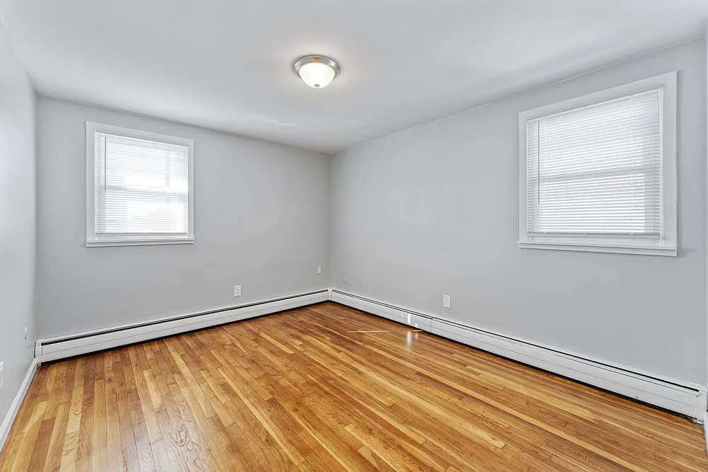 2 bed, 1250 sqft, $2,650 — Photo 3