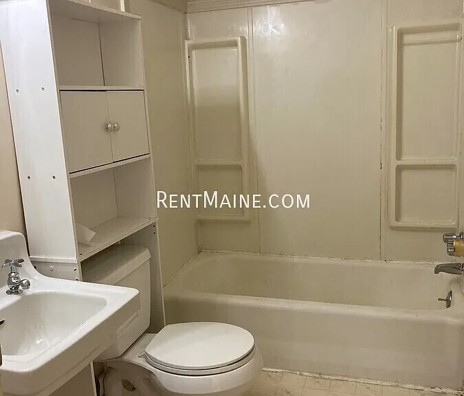 99 Center St #1 — Photo 8