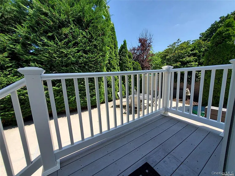 123 Maple Ave — Photo 12