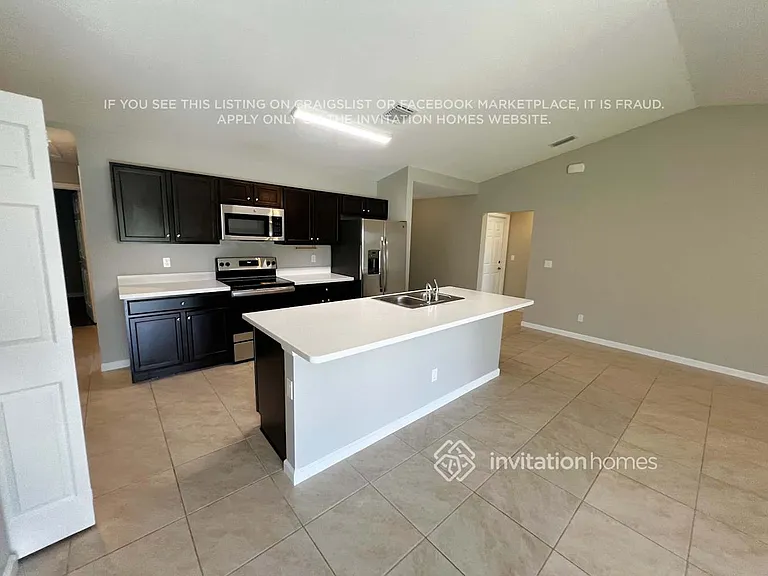 2407 SE Melon Ct — Photo 6