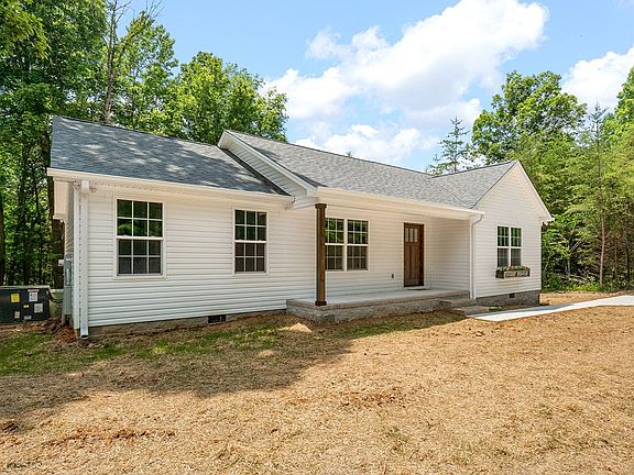 2nd image of 360 Hickory Ln