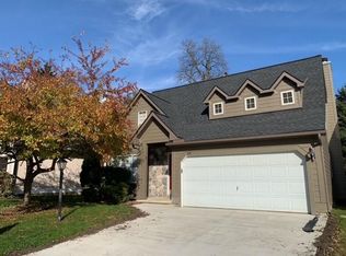 419 Sommerset Ct, Ann Arbor, MI 48103