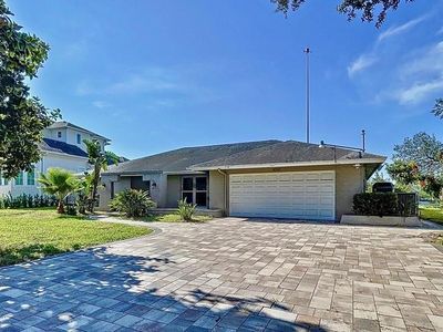 3901 E Eden Roc Cir, Rocky Point, FL, 33634