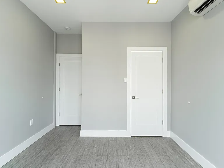 1727 Ingersoll St #B — Photo 18